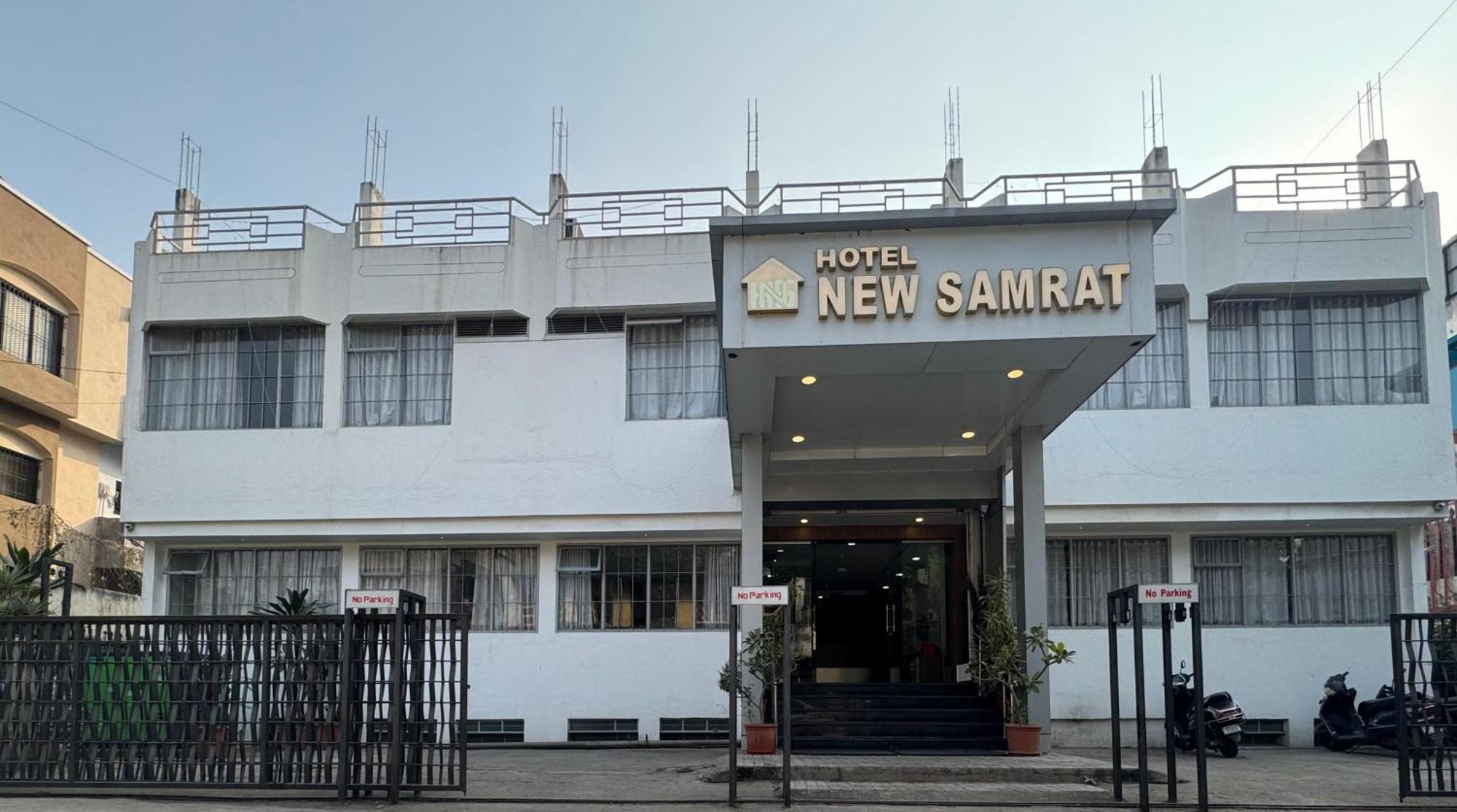 Hotel New Samrat Aurangabad  Buitenkant foto